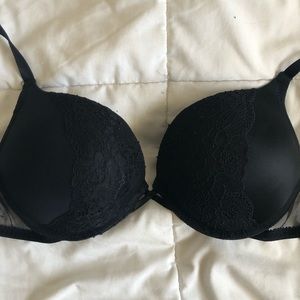 NWOT black push-up bra